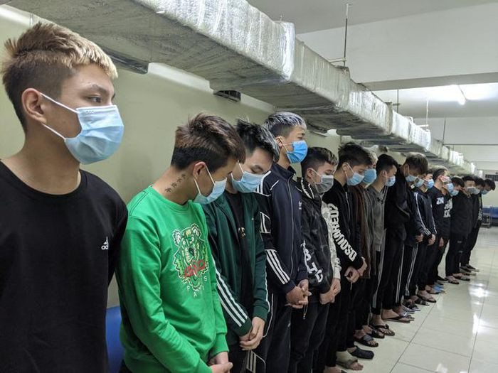 Người đi đường ở Hà Nội chết oan vì bị 17 thanh, thiếu niên chém nhầm